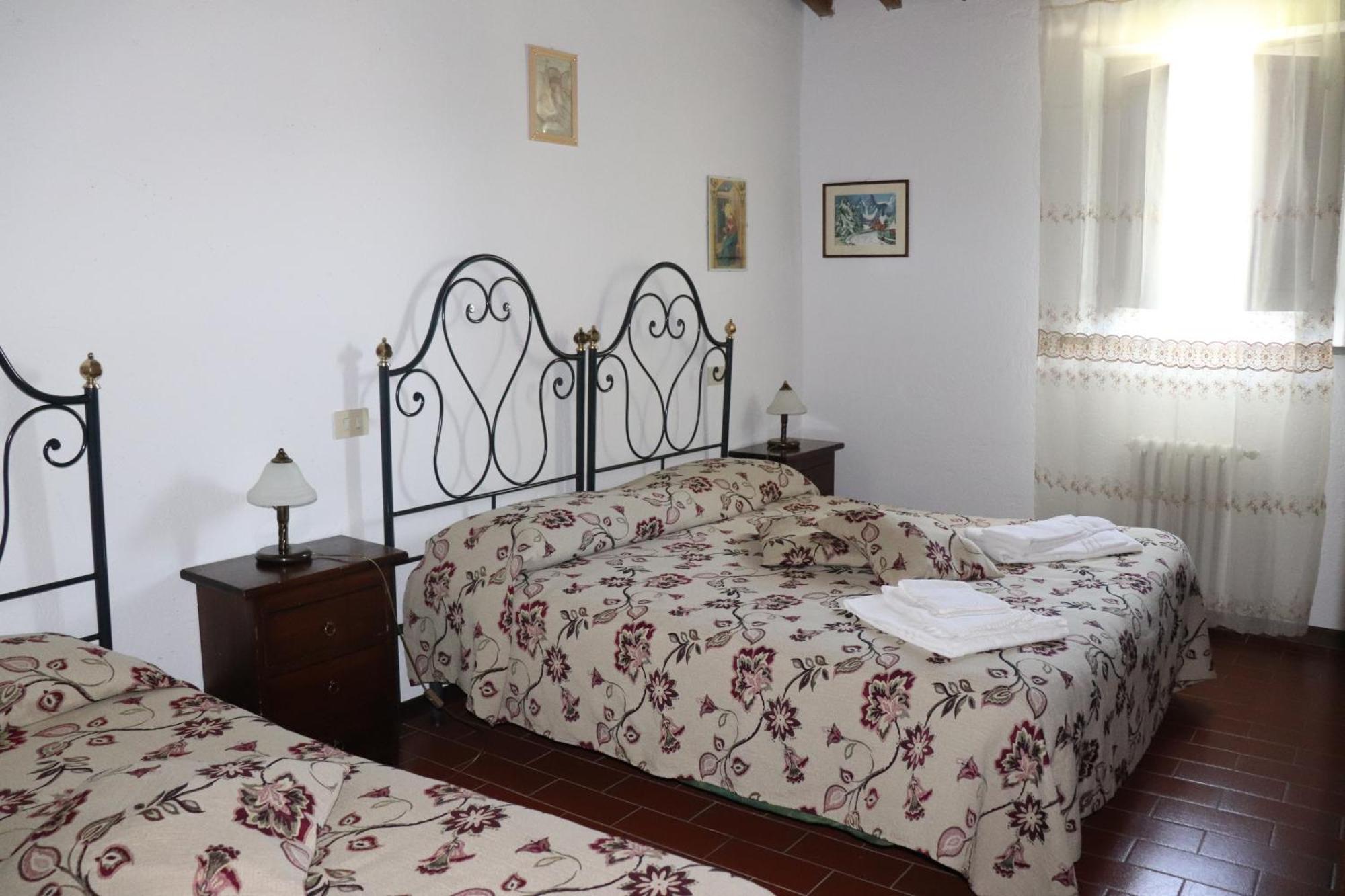 Badia Il Vingone Guest House ชิตตา ดิ กัสเตลโล ภายนอก รูปภาพ