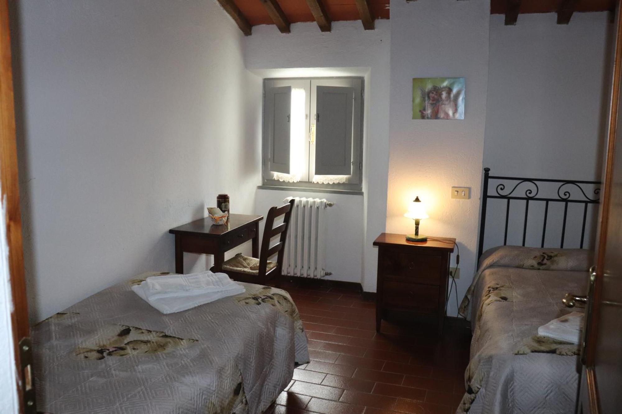 Badia Il Vingone Guest House ชิตตา ดิ กัสเตลโล ภายนอก รูปภาพ