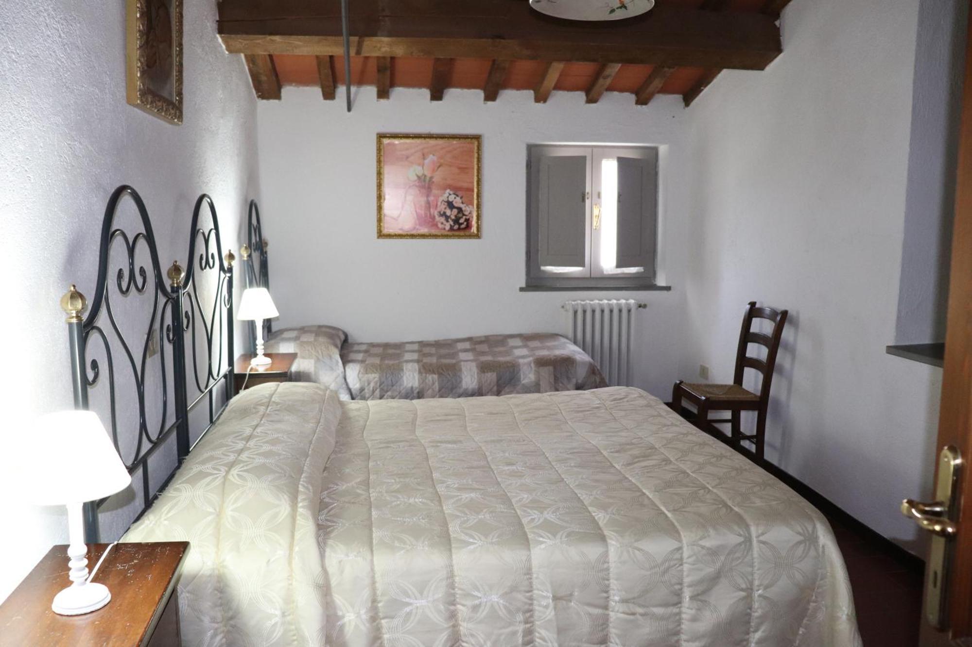 Badia Il Vingone Guest House ชิตตา ดิ กัสเตลโล ภายนอก รูปภาพ