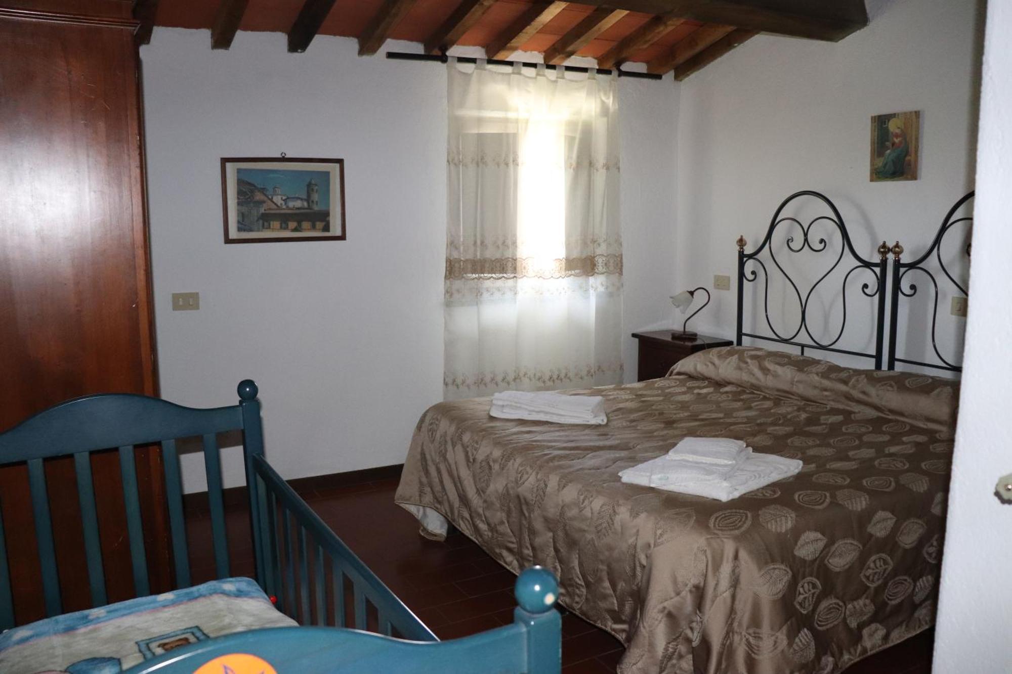 Badia Il Vingone Guest House ชิตตา ดิ กัสเตลโล ภายนอก รูปภาพ