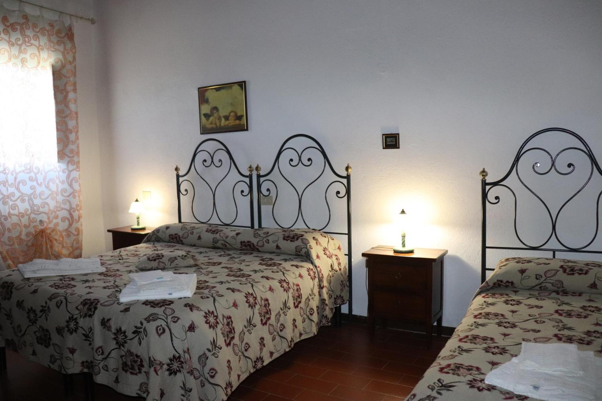 Badia Il Vingone Guest House ชิตตา ดิ กัสเตลโล ภายนอก รูปภาพ