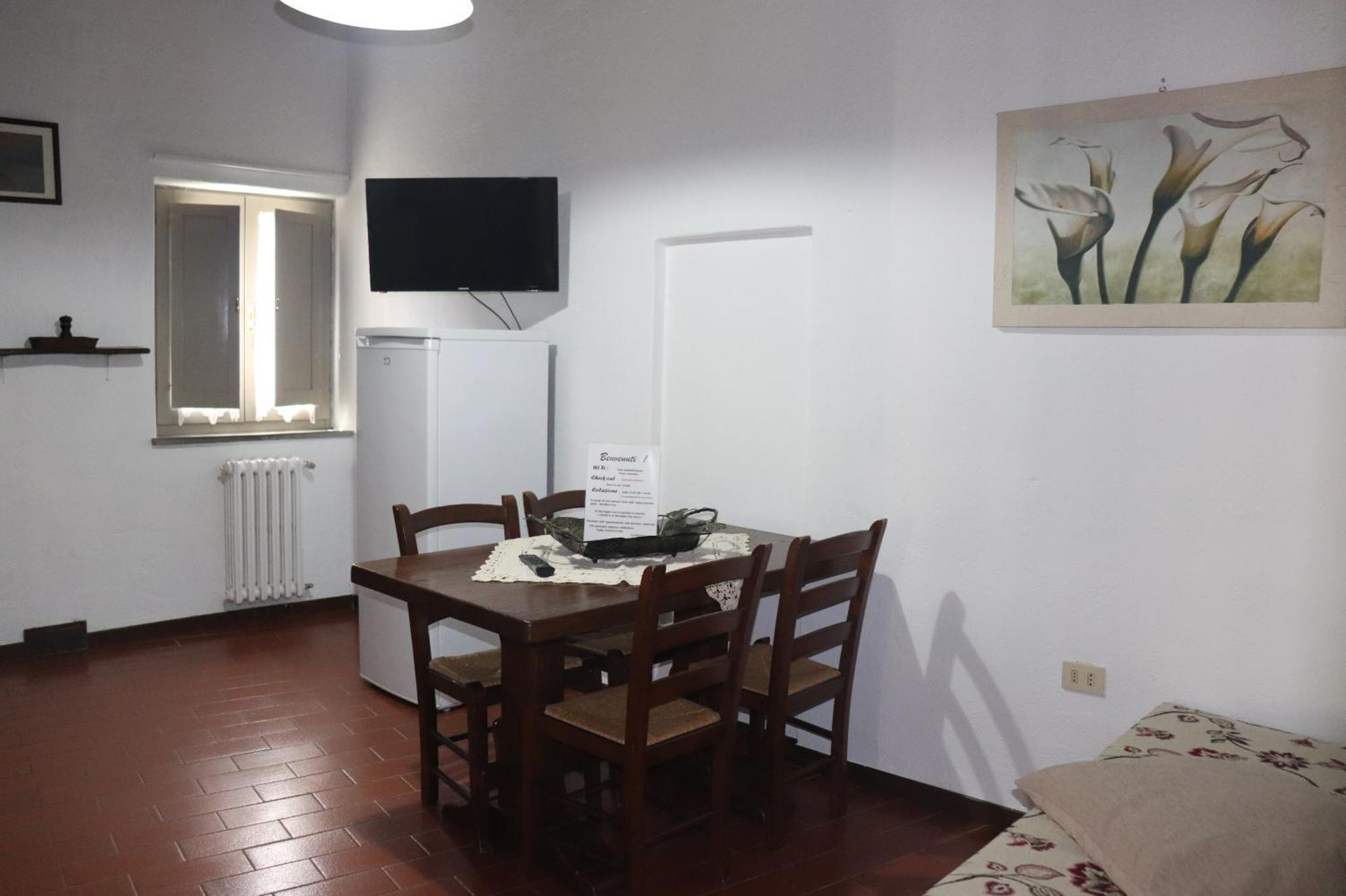 Badia Il Vingone Guest House ชิตตา ดิ กัสเตลโล ภายนอก รูปภาพ