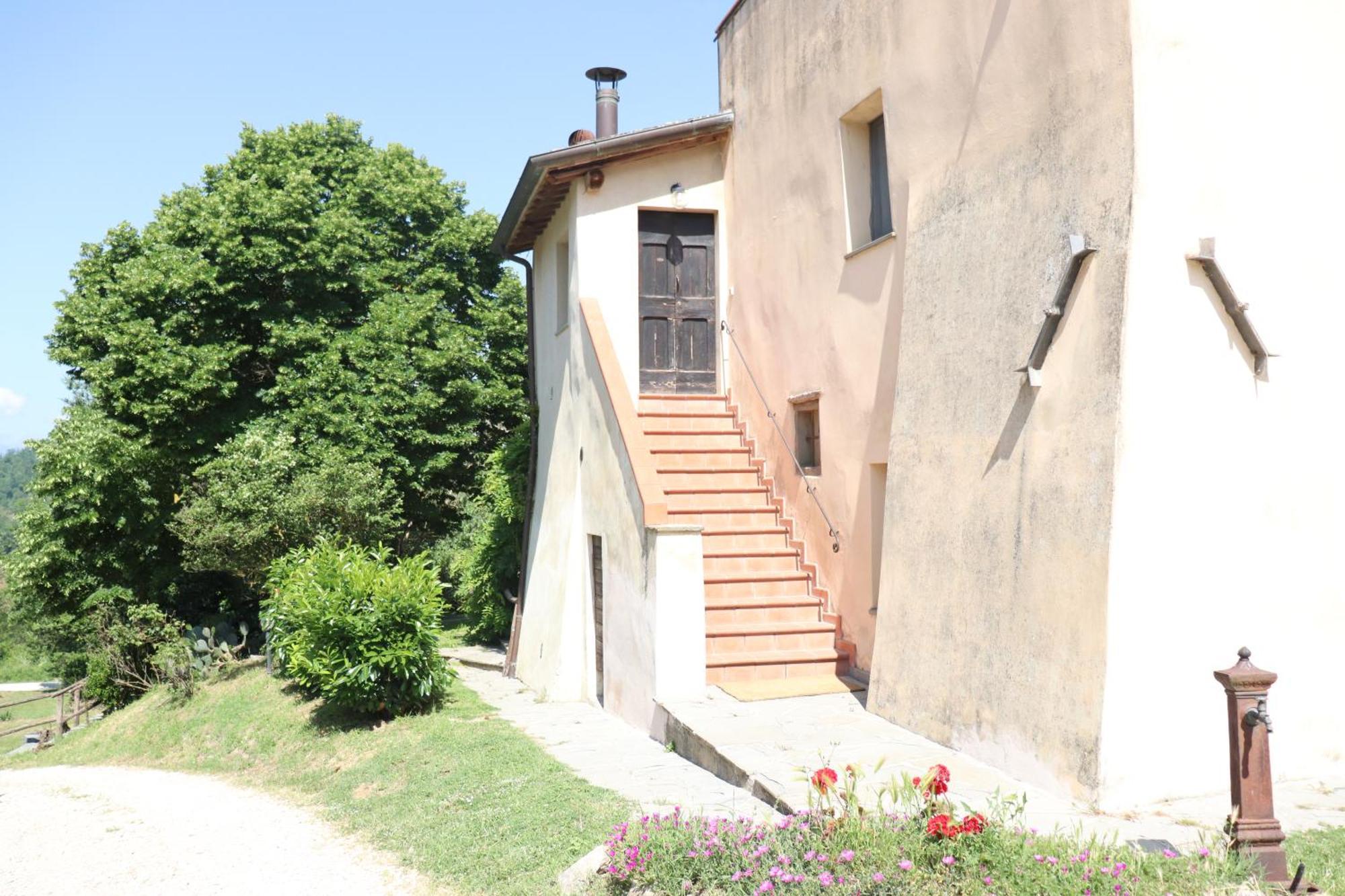 Badia Il Vingone Guest House ชิตตา ดิ กัสเตลโล ภายนอก รูปภาพ